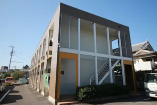 レオパレスアベニュー【106号室】の外観