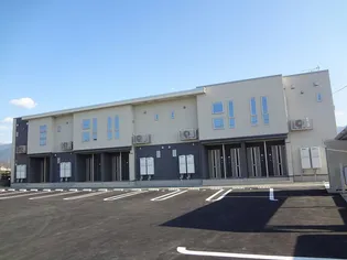 ティア コートの画像