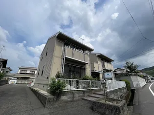 ファミール三好・【1階】の外観