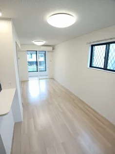 ベル アントラー【1階】の居間