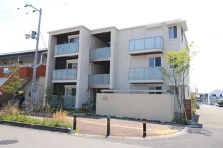 ベレオ トワ・スール【1階】の外観