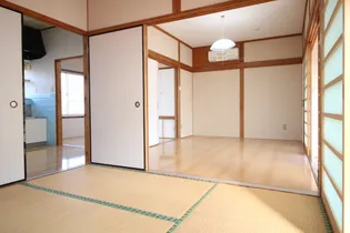 第二細木ハイツ 2棟【1階】の内装