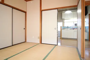 第二細木ハイツ 2棟【1階】の内装