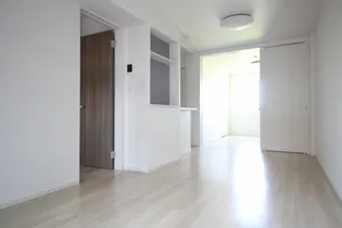 ベル アントラー【2階】の居間