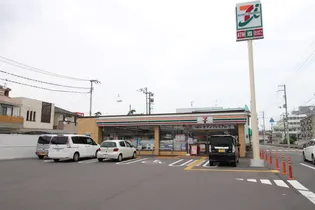 アベニール【3階】の周辺