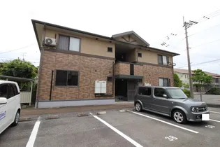 メゾン・テルシャトー E棟【1階】の外観