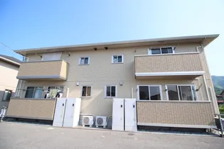 シャンブル・ド・シャルマン B棟【2階】の外観