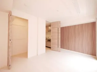 エウロス平尾【2階】の居間