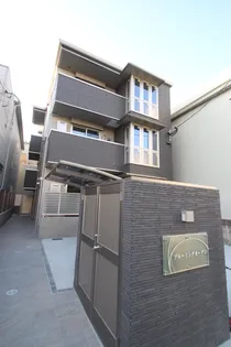 ブルーミングガーデン【1階】の外観