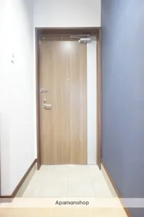 グランディス空港東【506号室】の玄関