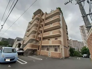 ア ラ モード アビタシオンの画像