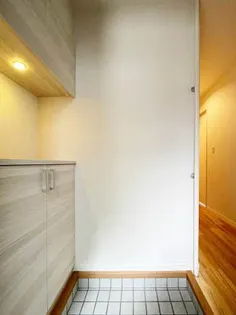 パストラルコーポ D棟【1階】の玄関