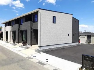 カルマ エール【1階】の外観