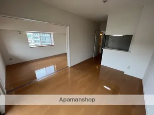 グランロージュ【2階】の居間