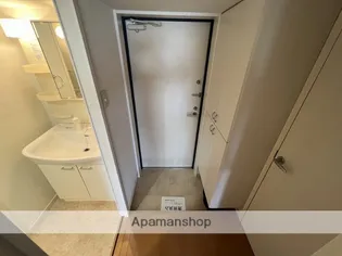 グランロージュ【2階】の玄関