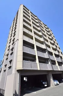 アベンシス・RC【9階】の外観