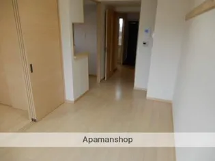 ロイヤルタワー赤間中央【8階】の居間