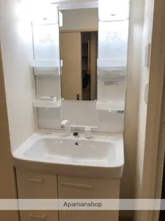 ロイヤルタワー赤間中央【8階】の内装