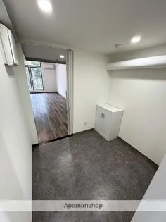 ガレージハウス青葉【3階】の内装