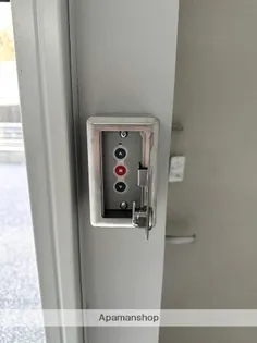 ガレージハウス青葉【1階】の外観