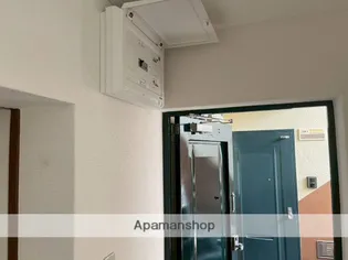 松尾ビル【2階】の玄関