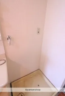 ホワイトシャトー大橋参番館【4階】の内装