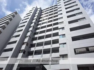 エステートマンション西公園【3階】の外観