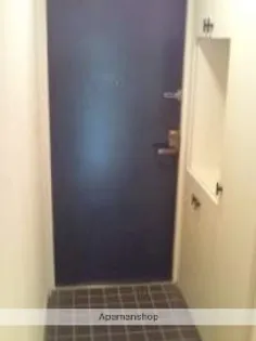 エステートマンション西公園【3階】の玄関