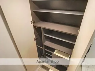 ロイヤルパークス大名【22階】の玄関