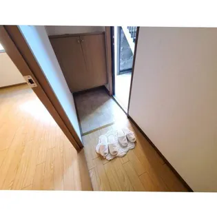 セジュール萩尾【1階】の玄関