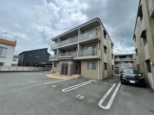 エレガンシア【3階】の外観