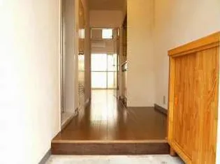 シティハウス名子【2階】の内装