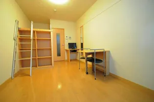 レオパレス葵【4階】の居間