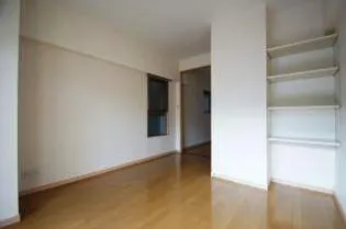 QREST博多東Ⅱ【6階】の居間