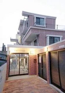 ラ・ネージュ【1階】の外観