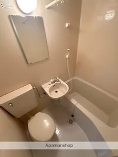 PLEAST箱崎公園前【3階】の内装