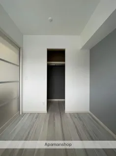 レクサスガーデン箱崎タワーズWEST【7階】の居間