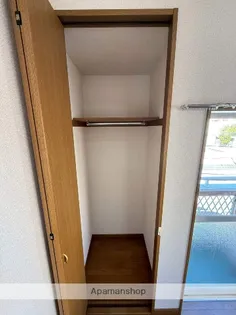 KINGS ROAD【2階】の内装