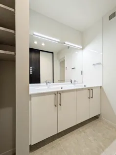 プレミアス城西【3階】の内装