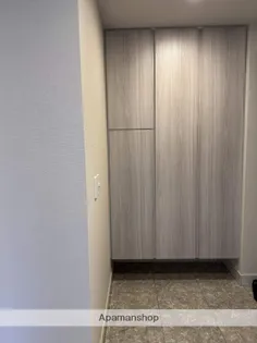 ザ・パークハウス大濠翠景【2階】の玄関