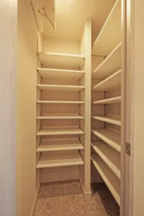 ザ・パークハウス大濠翠景【2階】の内装