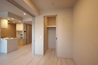 ザ・パークハウス大濠翠景【2階】の内装