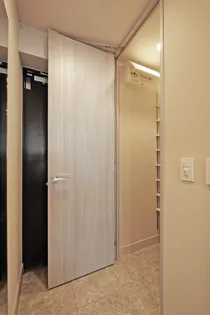 ザ・パークハウス大濠翠景【2階】の玄関