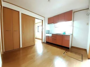 フィオーレ長行西【1階】の居間