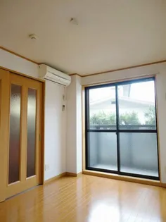 フィオーレ長行西【1階】の居間