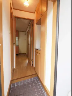 フィオーレ長行西【1階】の玄関