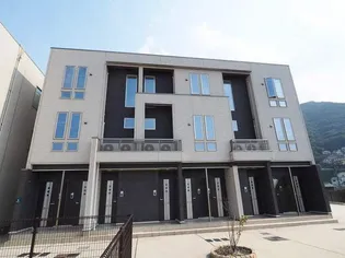 アンブラッセⅡ【2階】の外観