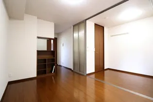 アルタヴィラ【1階】の居間