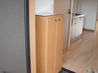 アンビションⅡ【2階】の玄関