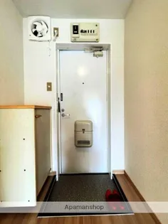 ステーションハイツ【2階】の玄関